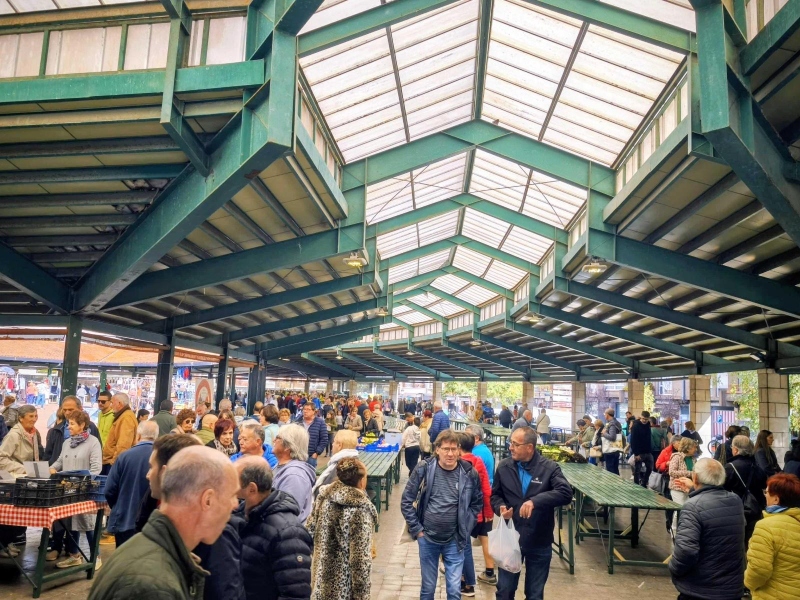 un lunes en gernika Jai Alai neguetxea urdaibai